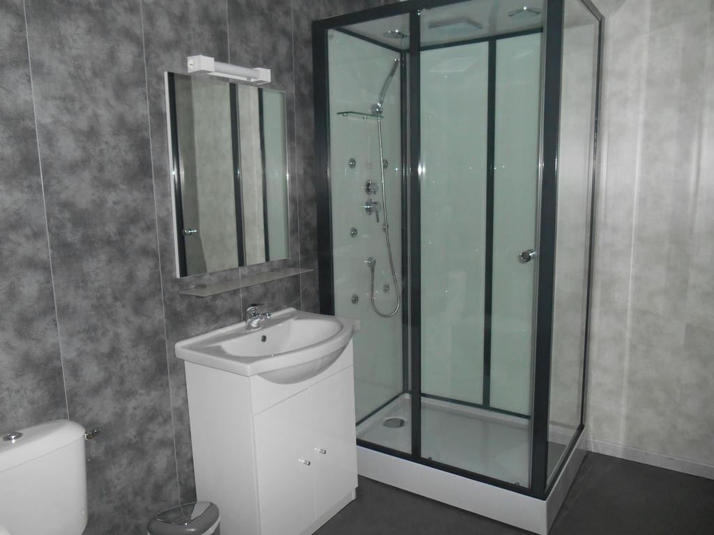 Hotel La Tente Verte Loon-Plage Rum bild