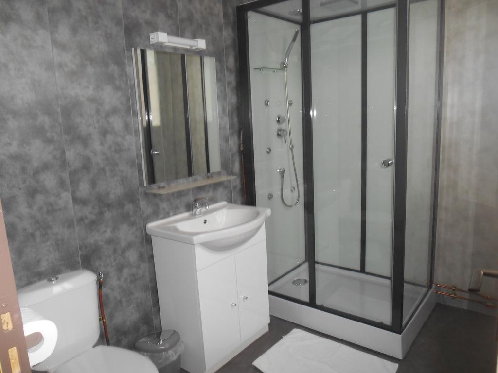 Hotel La Tente Verte Loon-Plage Rum bild
