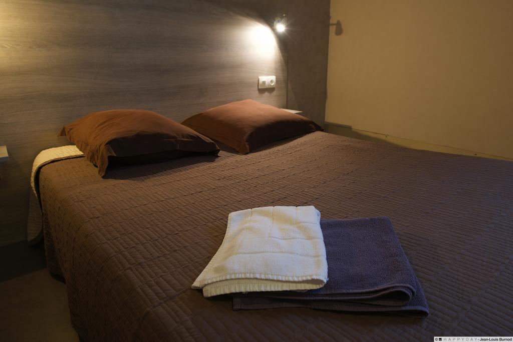 Hotel La Tente Verte Loon-Plage Rum bild