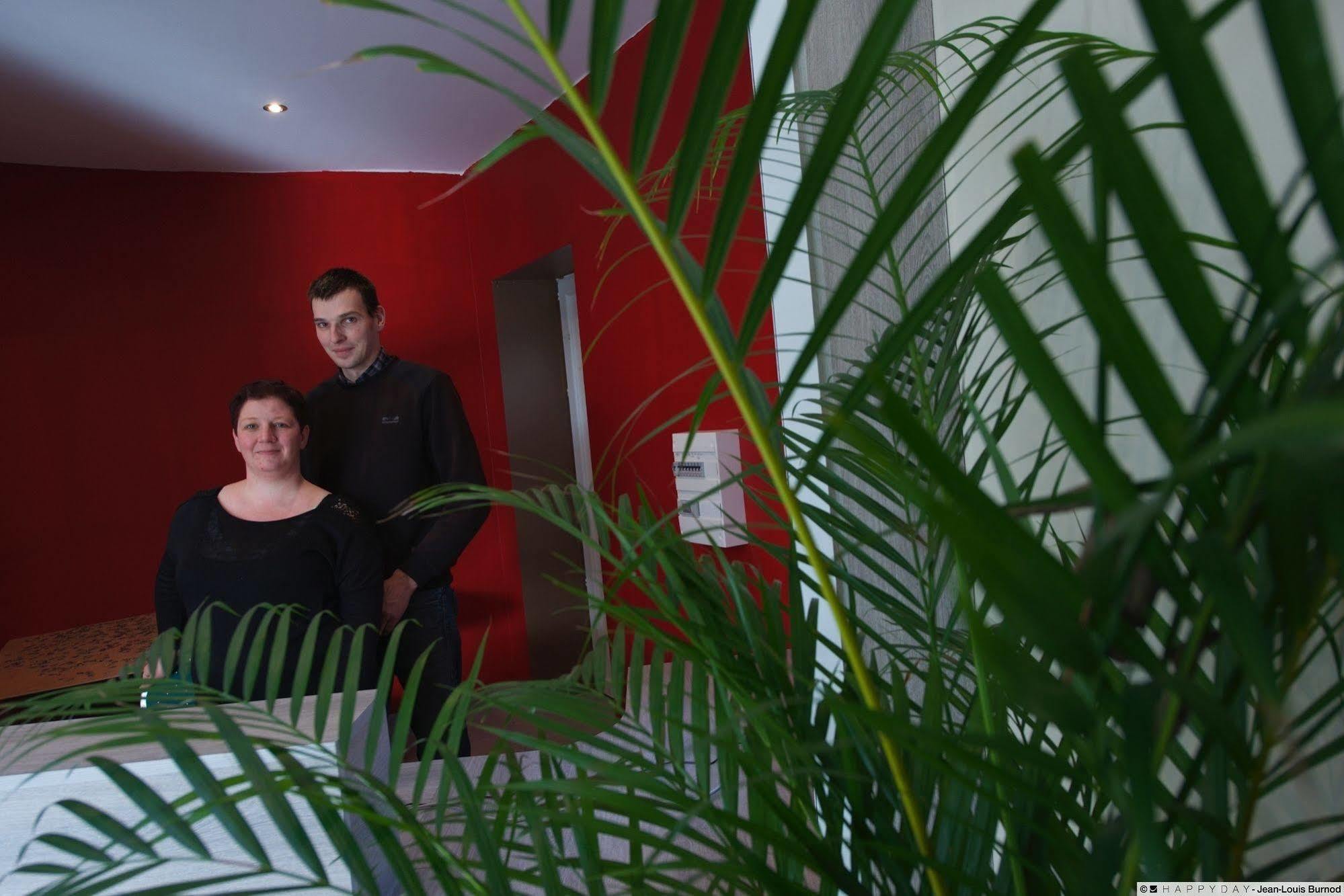 Hotel La Tente Verte Loon-Plage Exteriör bild